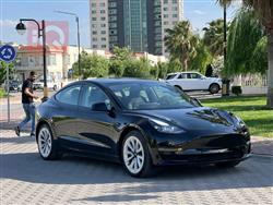 تسلا موديل 3